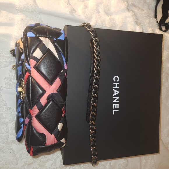 CHANEL Lam Printed Fabric Medium Chanel 19 Flap Black Multicolor - Picture 5 of 7